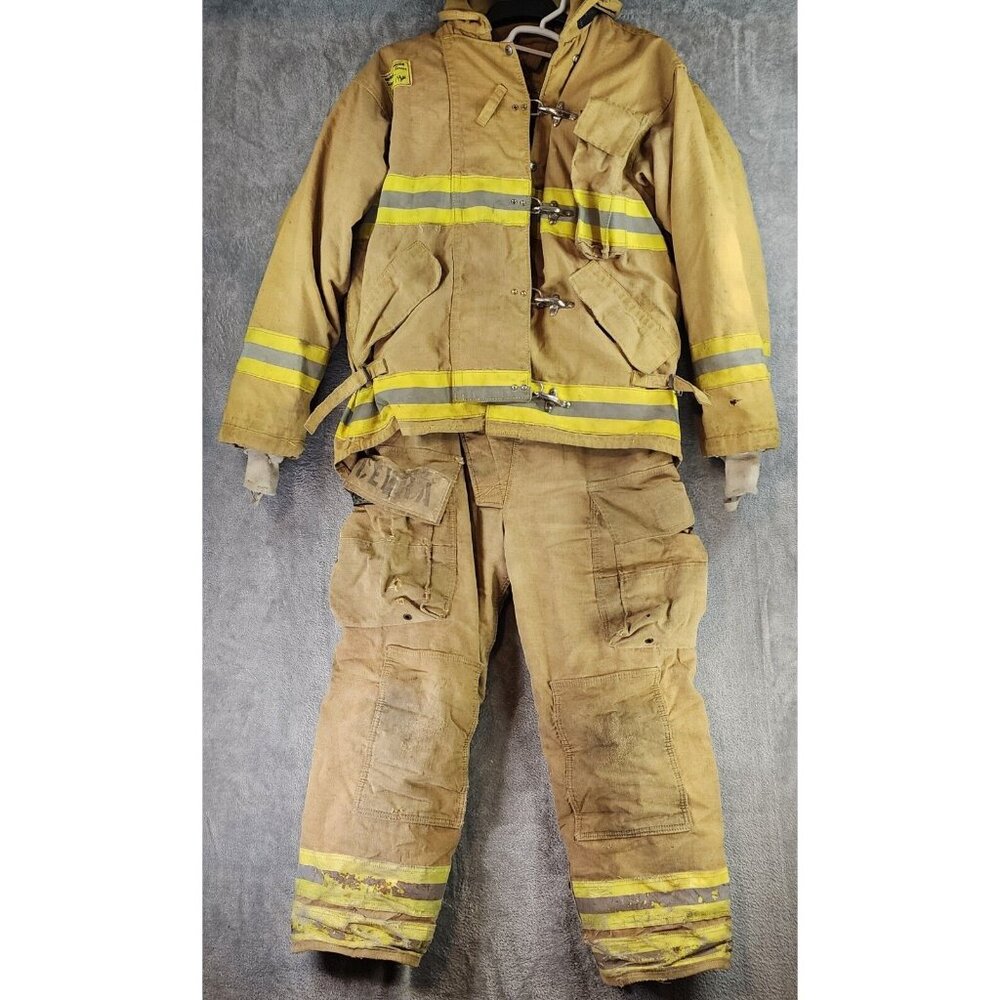 Morning Pride Firefighter Turn Out 44C 29/35L 34S Vintage Set with Boots Gloves